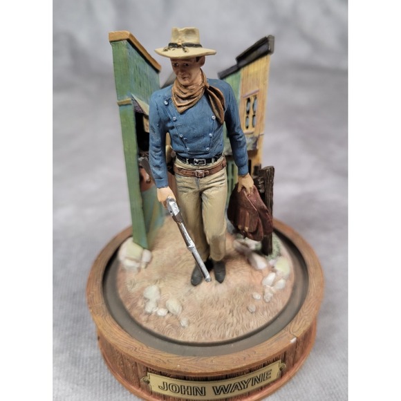 Vintage John Wayne Gunslinger Figurine Cloche Limited Edition Western Town Scene - Picture 2 of 6